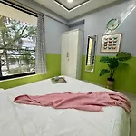 Modern 2 Bedroom Bandra Trendy Location