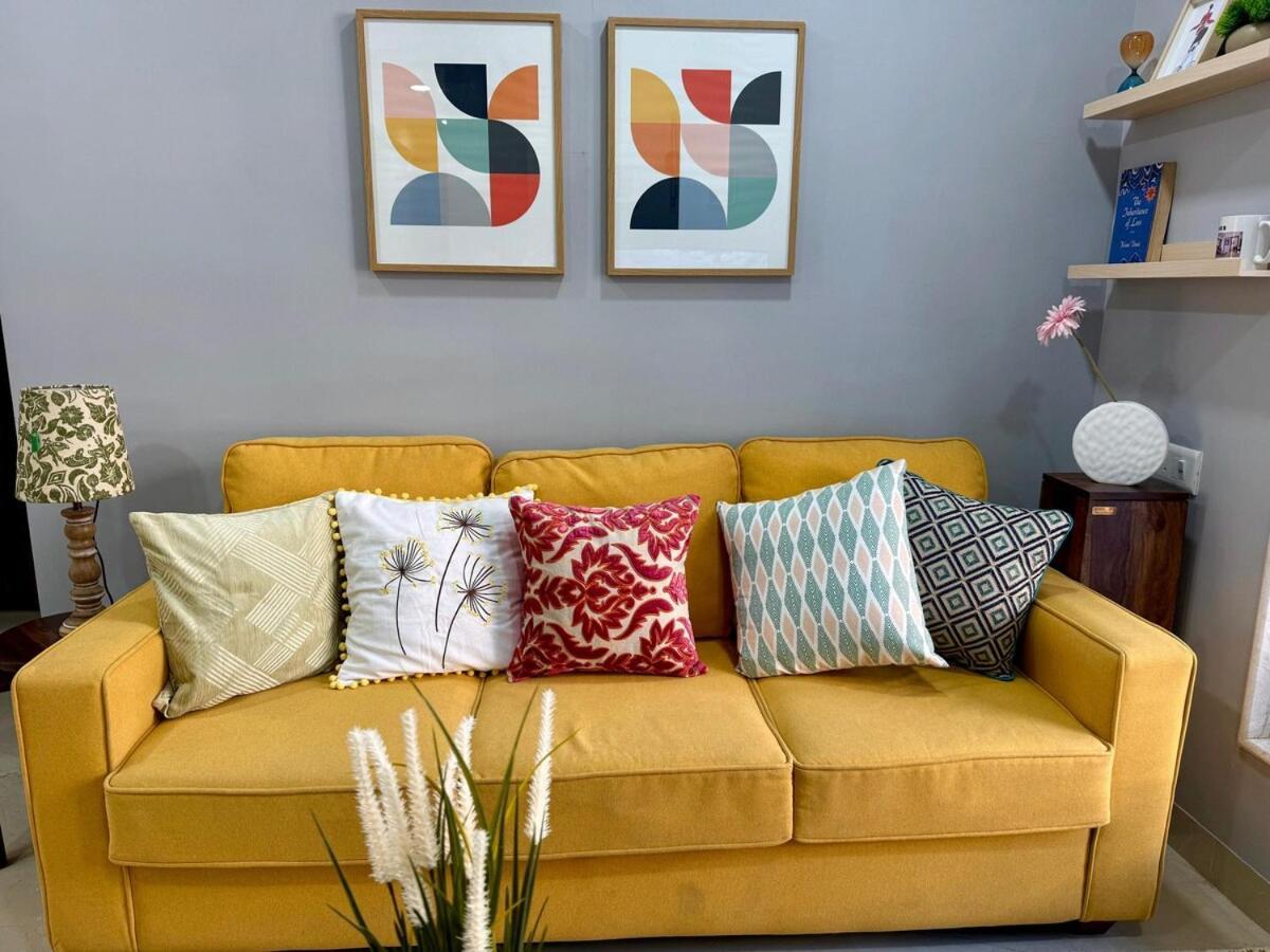 Modern 2 Bedroom Bandra Trendy Location * Mumbai