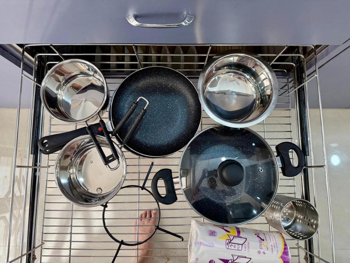 Modern 2 Bedroom Bandra Trendy Location *